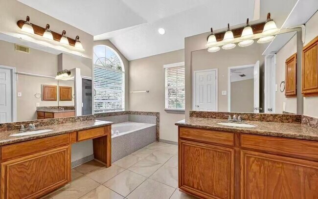 Foto del edificio - 6307 Box Bluff Ct