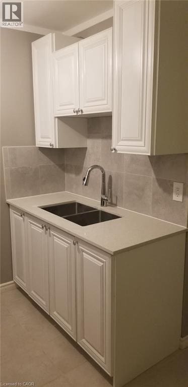 Photo du bâtiment - 815 Barbara Ct