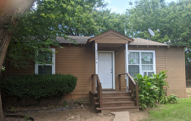 Front entrance - 3715 Trellis Ct