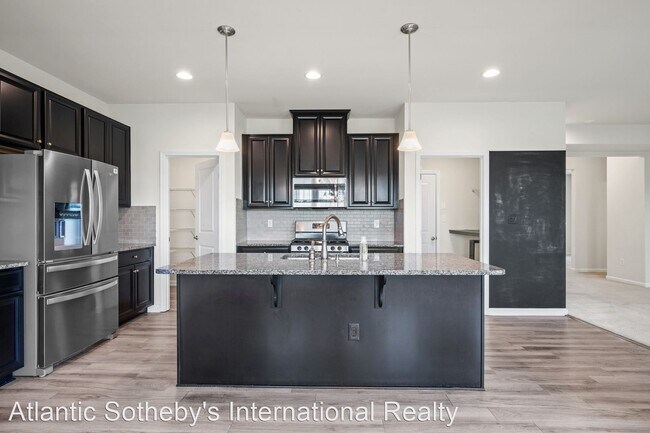 Foto del edificio - 4 br, 2.5 bath House - 359 Spring Hill Place