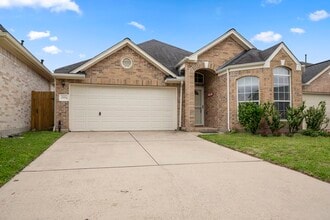 Building Photo - 15954 Cottage Ivy Cir