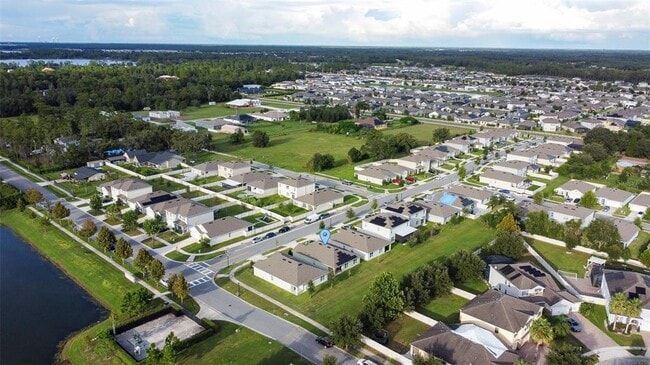 Foto del edificio - 5230 Bracks Landing Dr