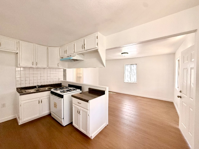 Photo - 9303 S Western Ave House