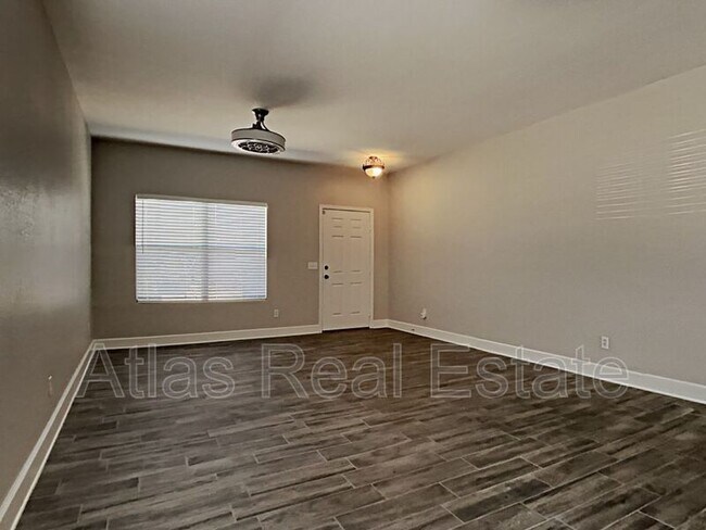 Foto del edificio - 2803 W Five Mile Peak Dr