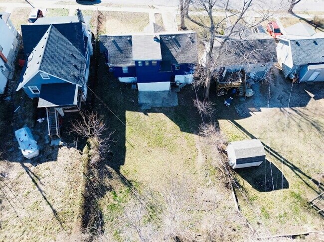 Foto del edificio - Beautiful 3 Bedroom , 2-Bath Home In Kansas City