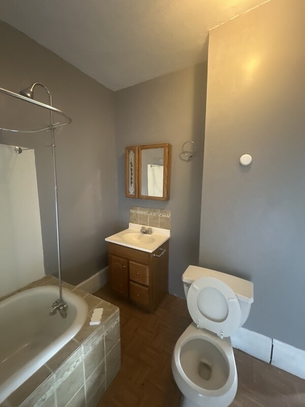 Building Photo - 3816 Archwood Ave