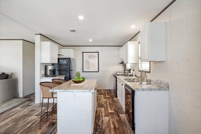 Foto del edificio - 603 63rd Ave W