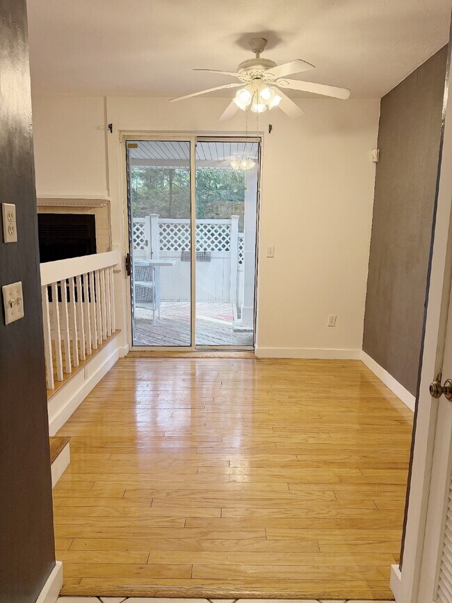 Foto del edificio - Spacious 2 BED 1.5 BATH Condo rental close to Quincy Center!