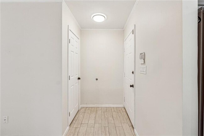 Foto del edificio - 434 McGill Pl NE