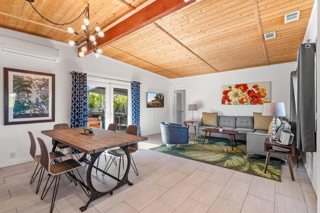 Foto del edificio - 1950 N Magnolia Rd