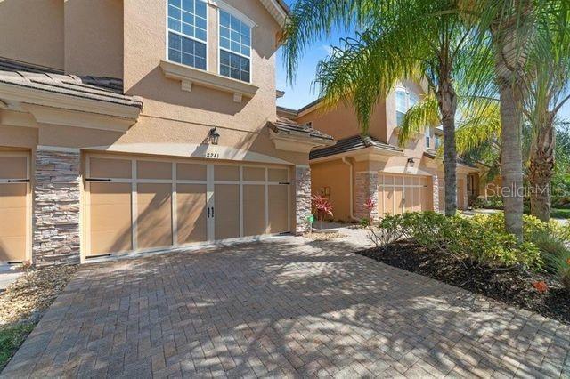 Foto principal - 8241 Villa Grande Ct