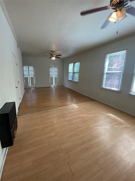 Building Photo - 4009 N Hall St