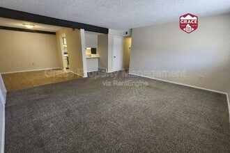 Building Photo - 12196 N Melody Dr