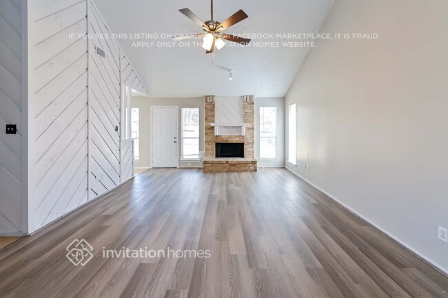 Foto del edificio - 25810 Old Carriage Ln