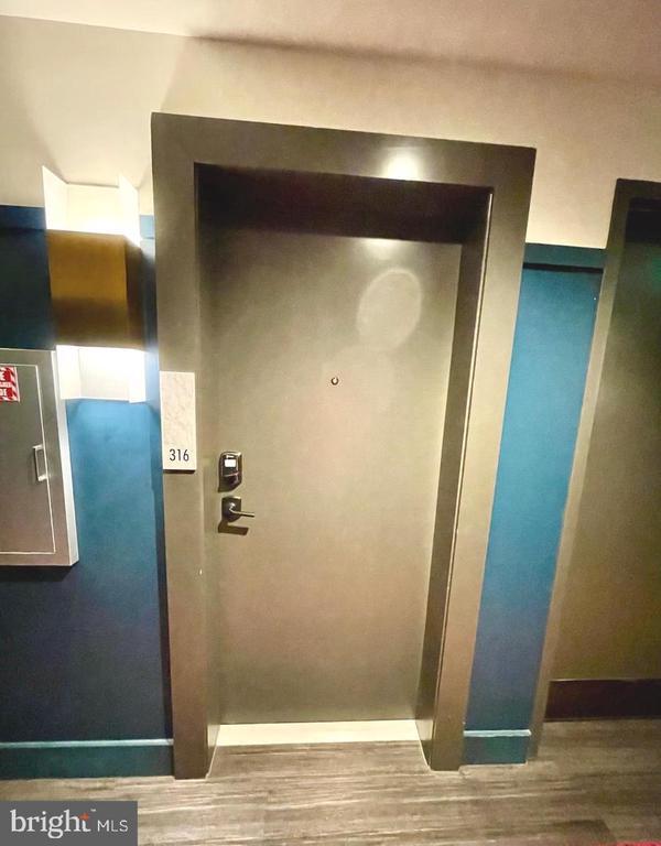 Foto del edificio - 70 N St SE