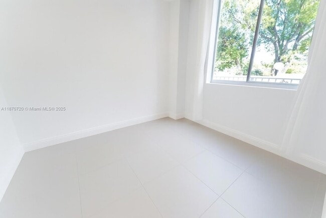 Foto del edificio - 541 NW 33rd St