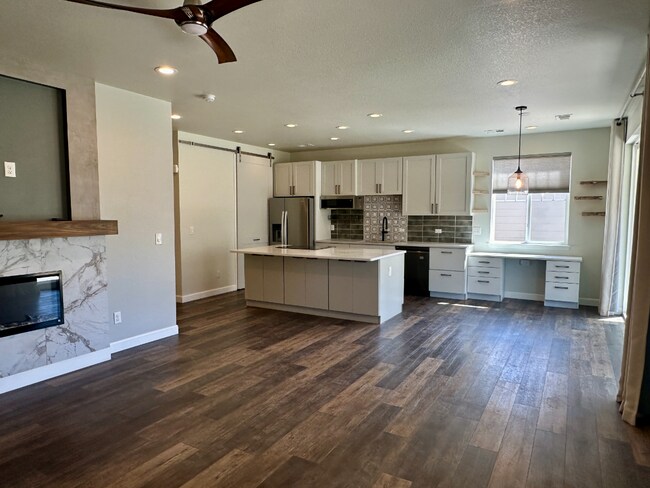 Foto del edificio - ****MOVE IN SPECIAL***  Move in Before February 20, 2026 and receive $500 off of 1st Month's Rent!!