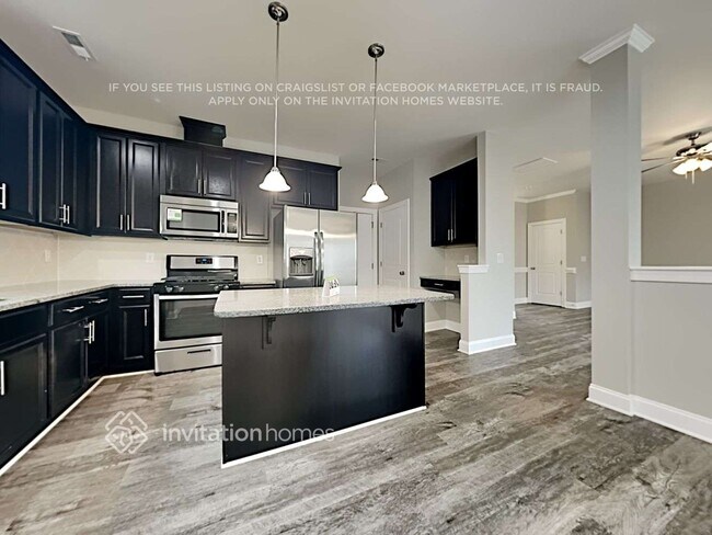 Building Photo - 1088 Lakemont Dr