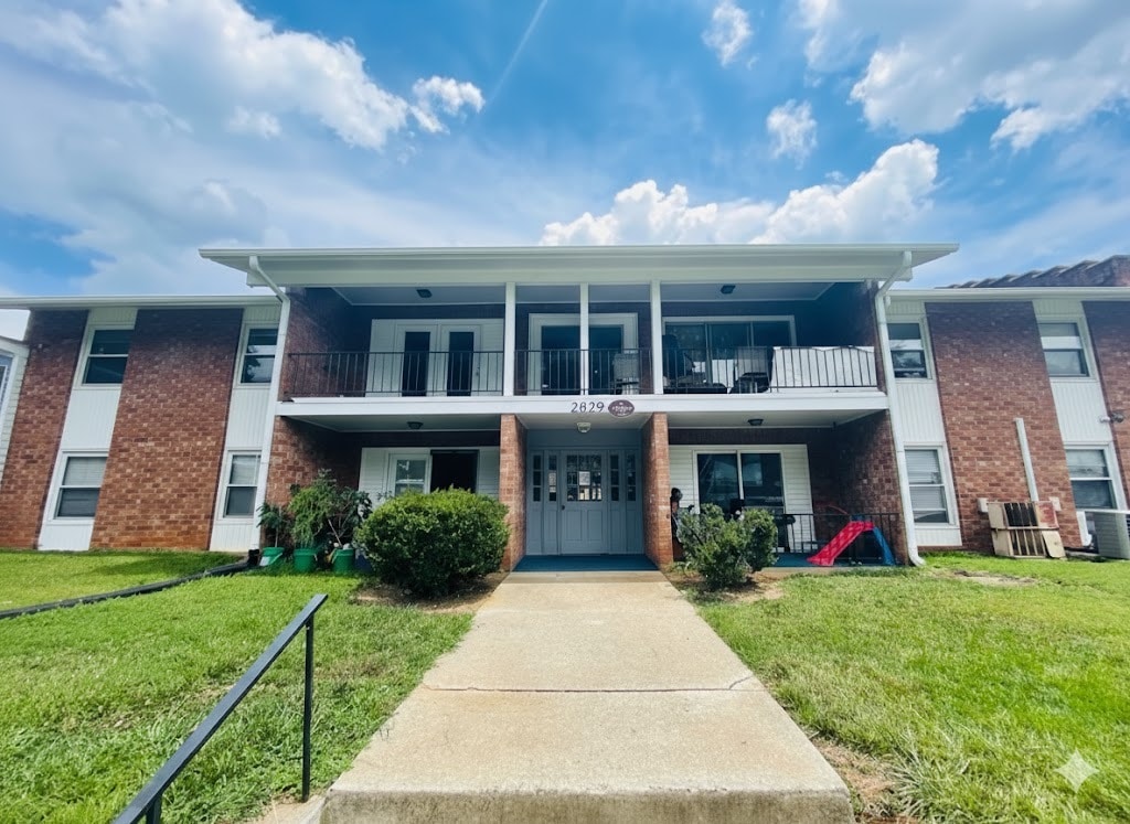 Foto principal - 2829 N Ohenry Blvd