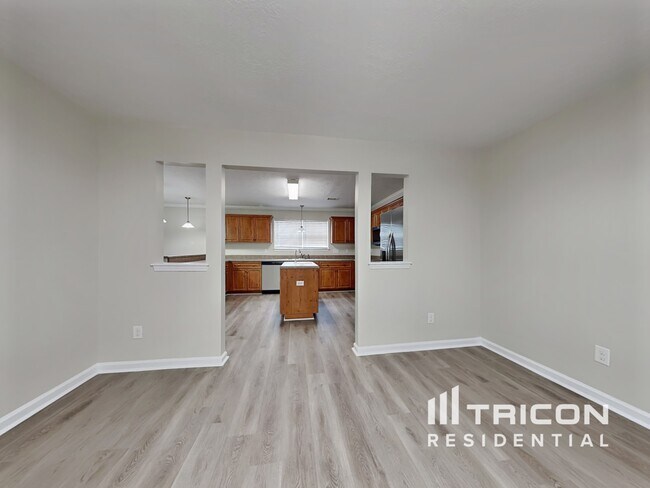 Foto del edificio - 6039 Reynolds Cir