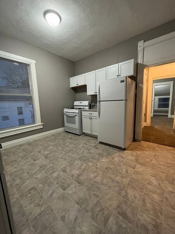 Building Photo - 3040 Walnut Ct