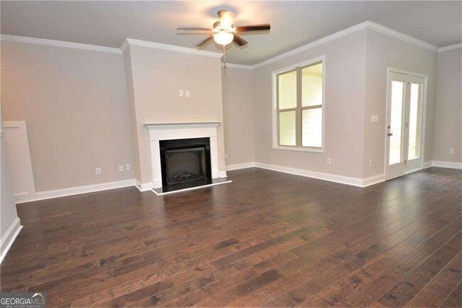 Building Photo - 2170 Manor Pointe Dr