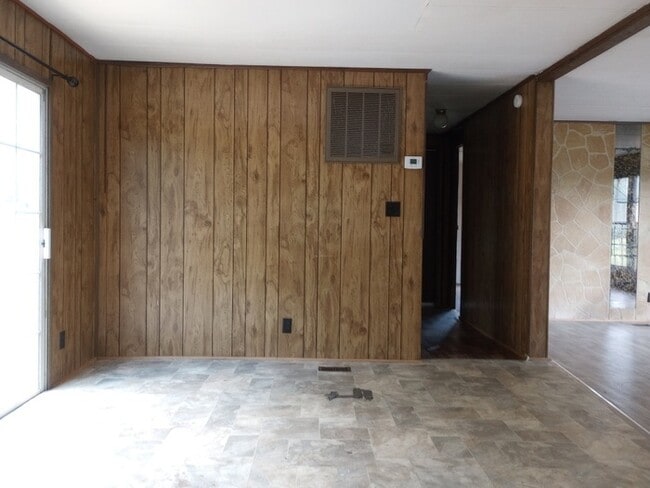 Foto del edificio - 3 Bedroom 2 Bathroom