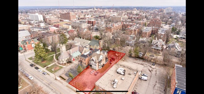 Building Photo - 2352 Kemper Ln