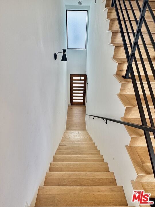 Building Photo - 2406 Glendale Ct