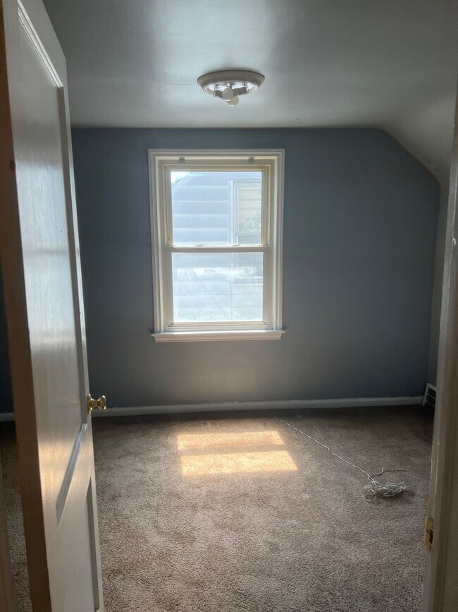 Foto del edificio - 3 bd/1 bath Single Family home