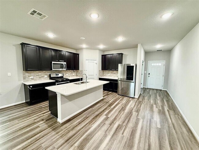 Foto del edificio - 6620 Folsom Ave