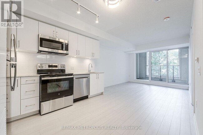 Photo du bâtiment - 4010 Eglinton Ave W