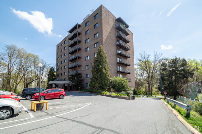 Building Photo - Thayer Towers Condominiums