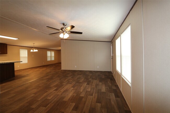 Foto del edificio - 16501 E Emerson Cir