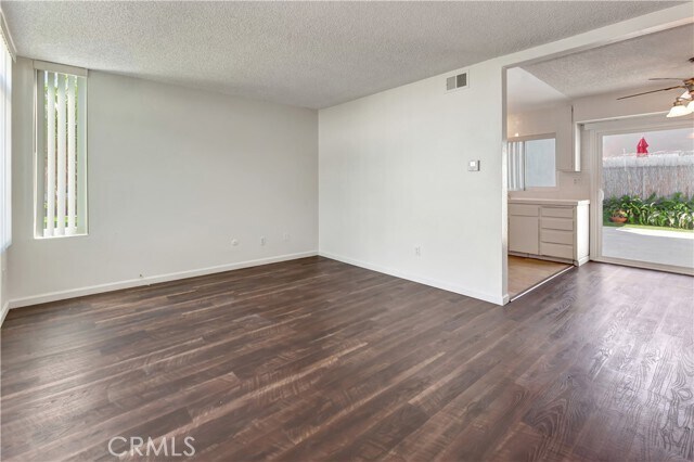 Building Photo - 24511 Alta Vista Dr