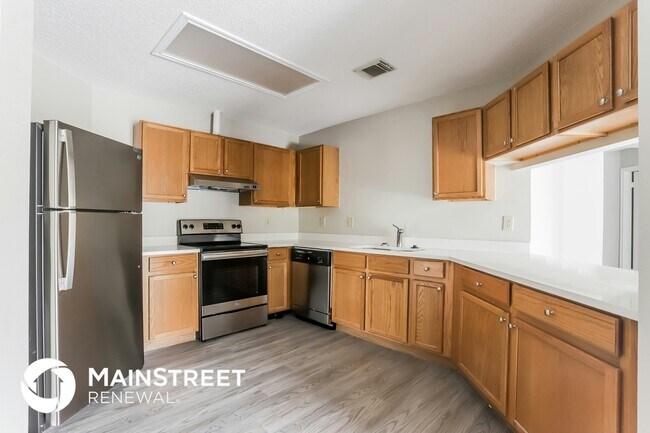 Building Photo - 6303 Beech Trail Dr