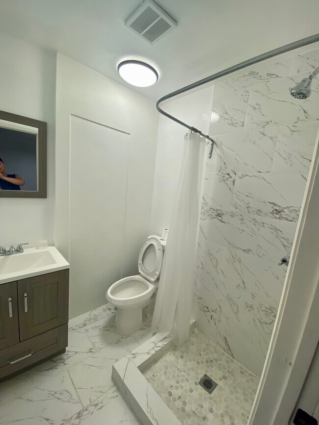 Building Photo - 8824 Littlestone Dr