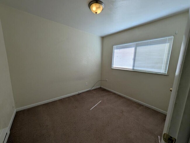 Foto del edificio - 430 N 2nd Ave