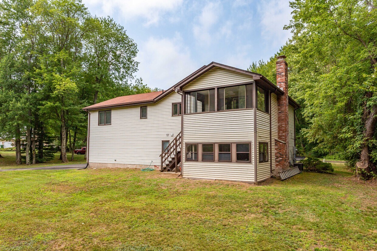 Primary Photo - 80 Lancaster Dr