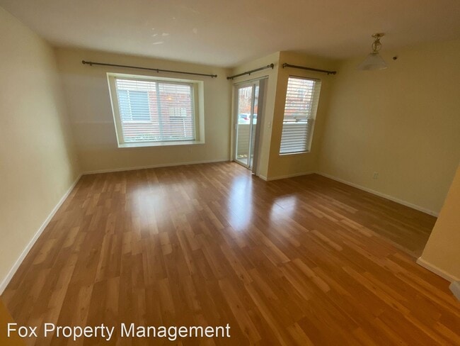 Building Photo - 2 br, 2 bath House - 1830 W. Centennial Dr...