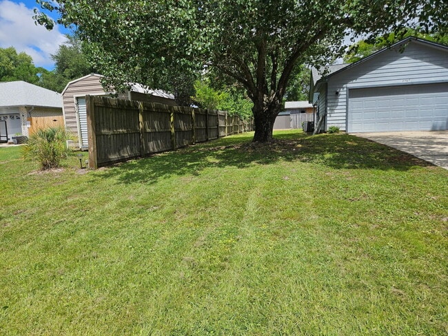 Building Photo - 2567 Weeping Willow Ln
