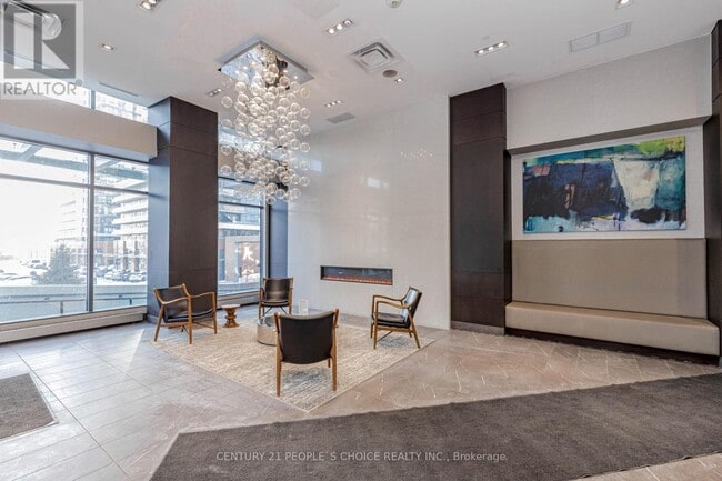 Building Photo - 10 Park Lawn Rd