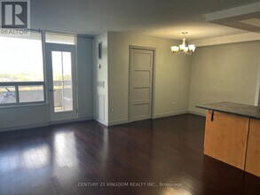 Building Photo - 20 Edgecliff Golfway