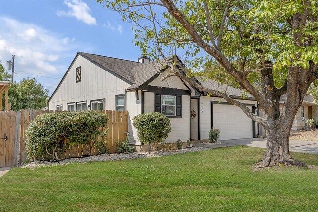 Foto del edificio - 2104 Andover Dr