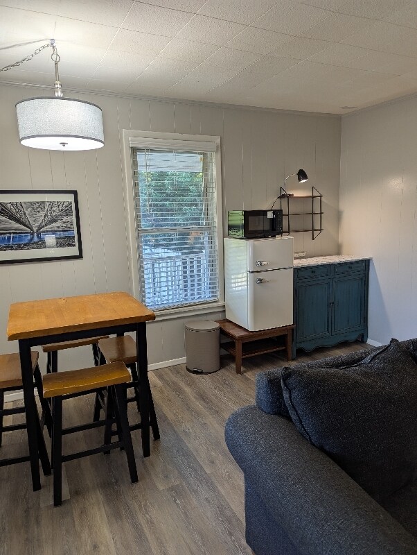 Foto principal - 6 E Glade St
