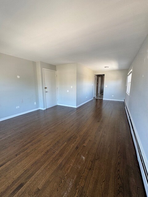 Building Photo - 7249 W Belmont Ave