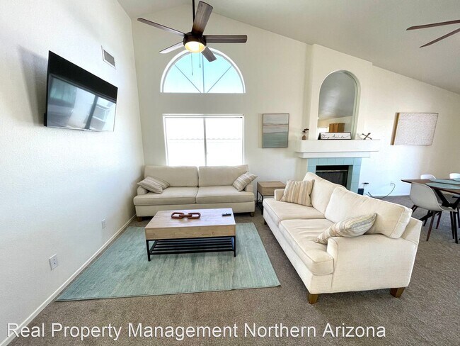 Building Photo - 4 br, 2 bath House - 3333 McCormick Blvd.