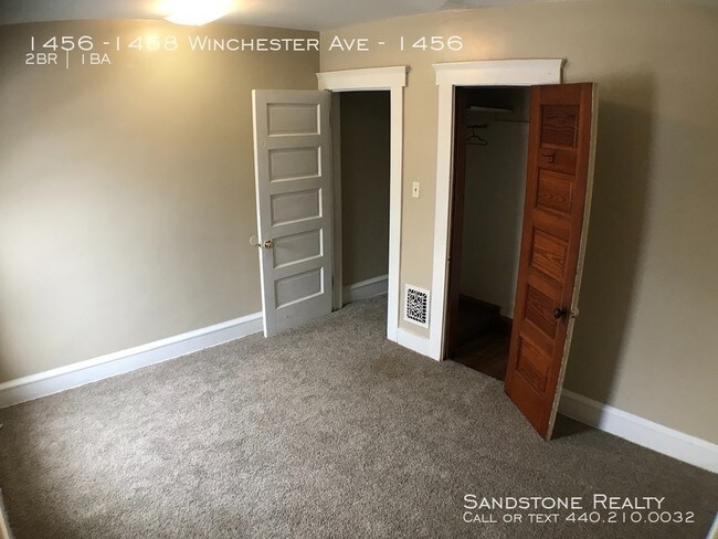 Building Photo - Side-by-Side 2 Bedroom Duplex
