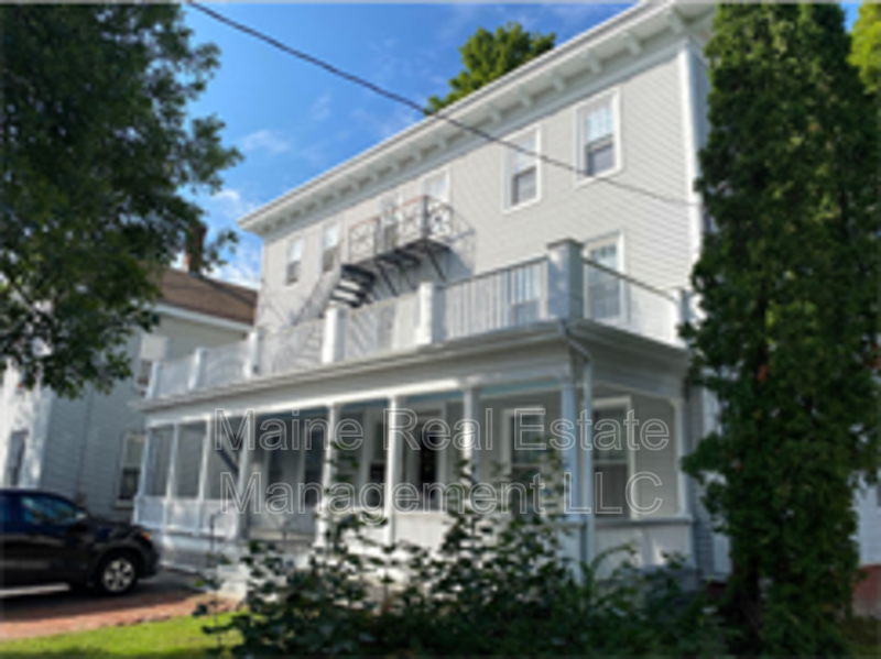 148 Essex St Unit 2, Bangor, ME 04401 Condo for Rent in Bangor, ME