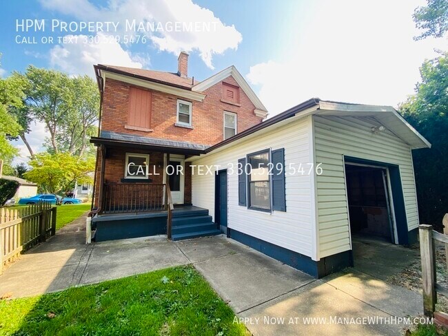 Building Photo - 514 Harvard Ave NE
